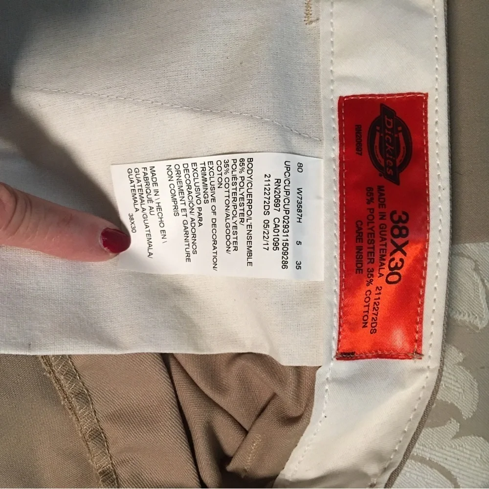 Dickies mens sports Khakis tan Pants 38 x 30. NWT